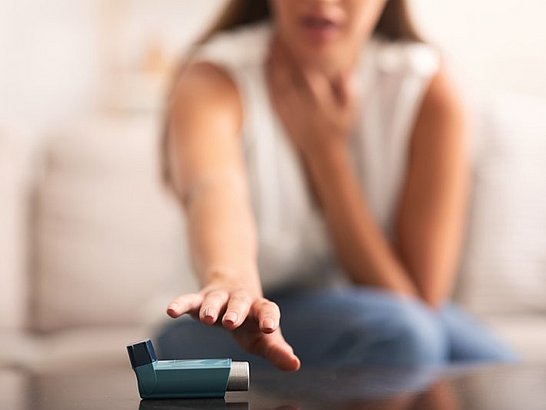 ¿Qué sucede en el cuerpo cuando se tiene asma alérgica?